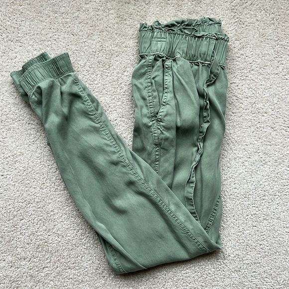 SO Pants - SO Green High Rise Dress Joggers